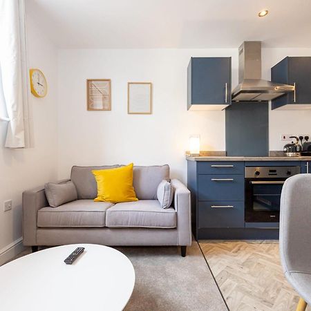 Beautiful 1 Bed 20Mins To Central Manchester Bolton Extérieur photo